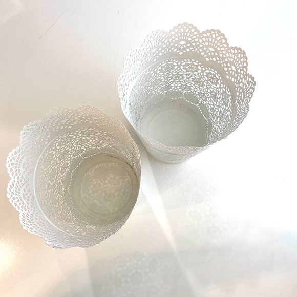 IKEA 2-Pack White Lace Metal Punched Tin Cut-Out Vase Planter Scallop Ed… - Picture 4 of 6
